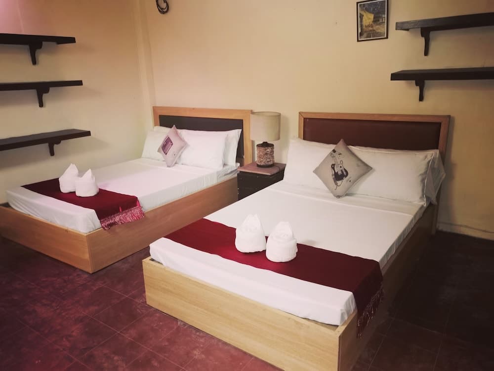 Coron Town Travellers Inn 객실 사진 4