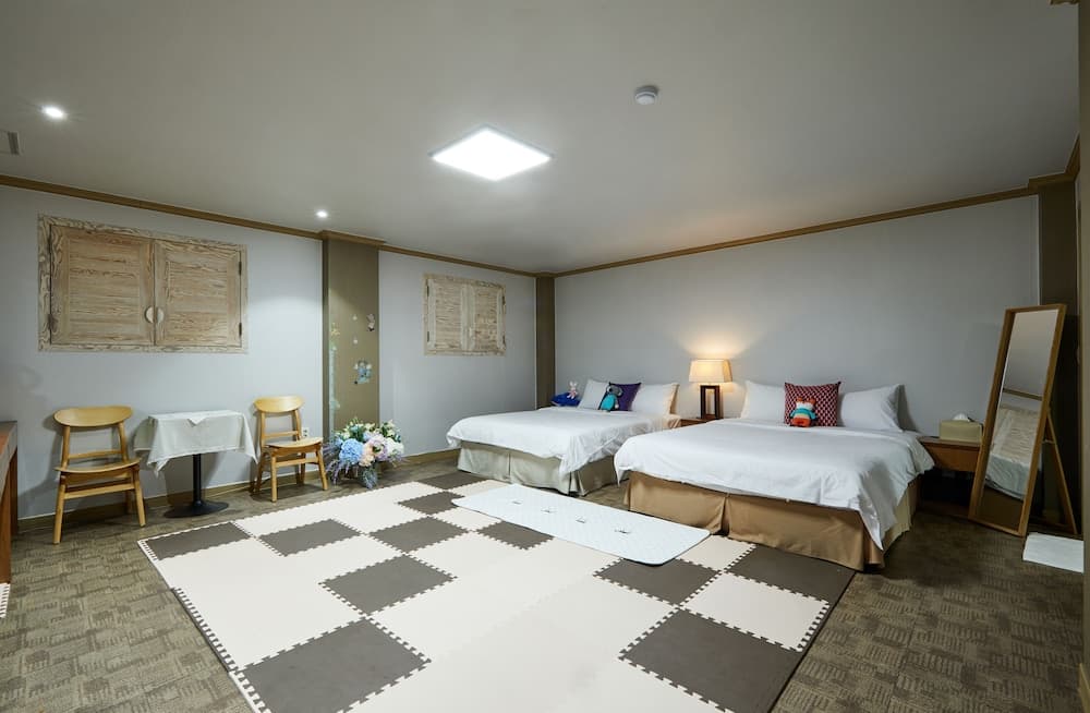 California Hotel, Room, photo 4