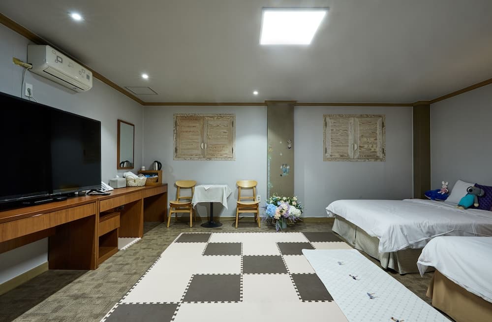 California Hotel, Room, photo 3