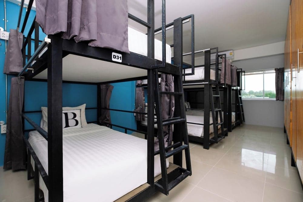 Bell Lifestyle Hostel Phuket 객실 사진 2