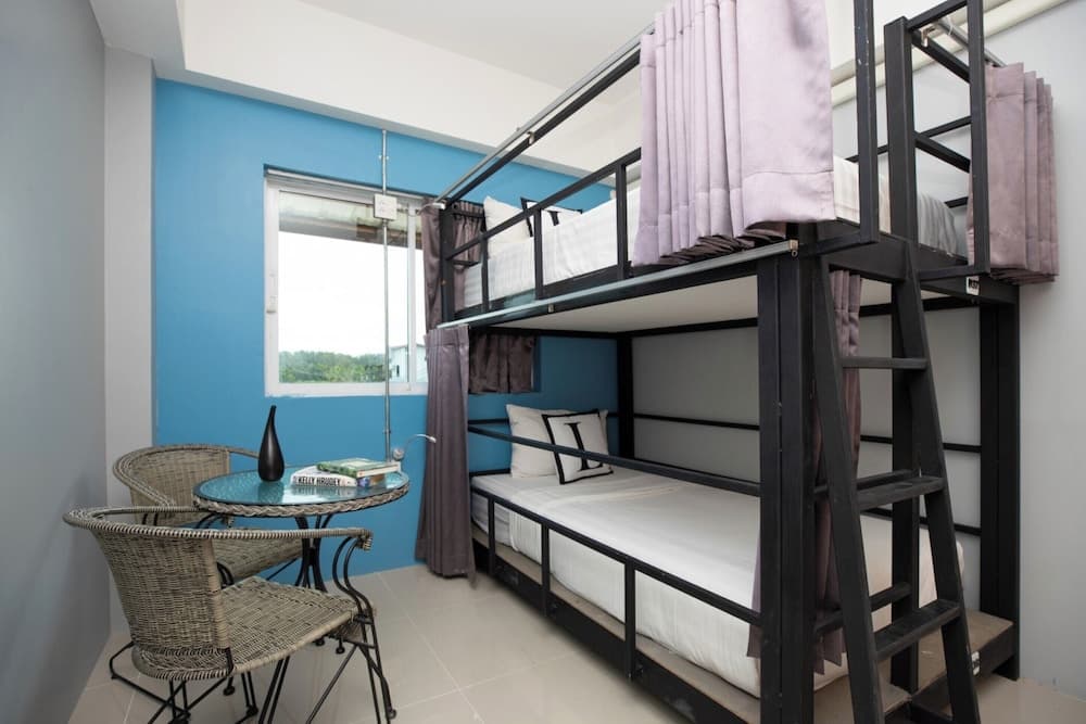 Bell Lifestyle Hostel Phuket 객실 사진 1