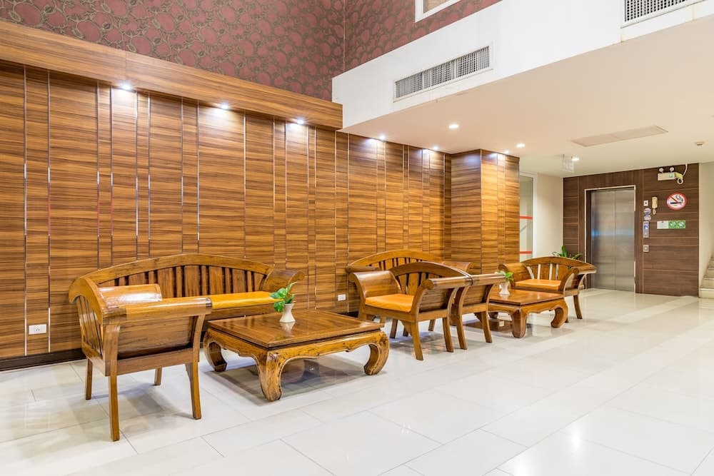 Eastiny Resort & Spa, Lobby sitting area, photo 4
