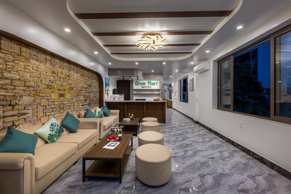 Cat Ba Green Pearl Hotel 리셉션 사진 3