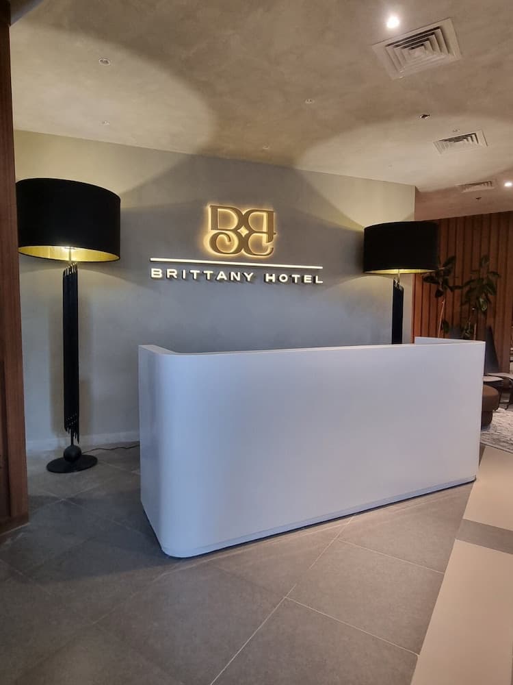 Brittany Hotel BGC 리셉션 사진 2
