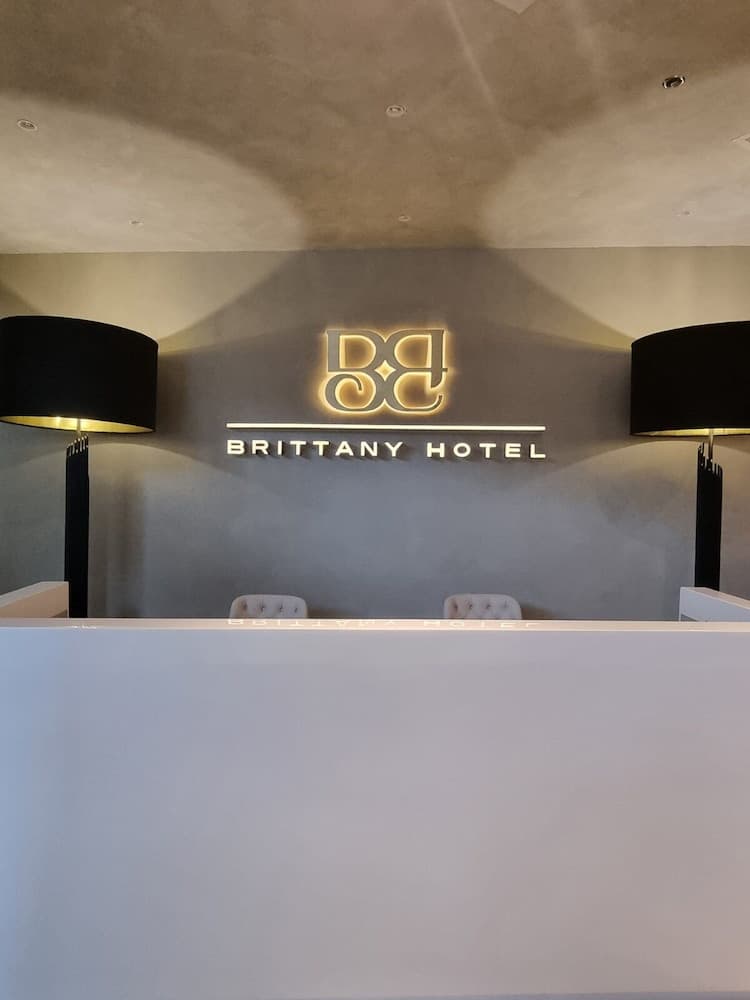 Brittany Hotel BGC 리셉션 사진 3