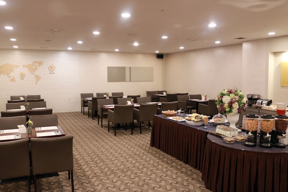 AW Hotel, Primary image, photo 1