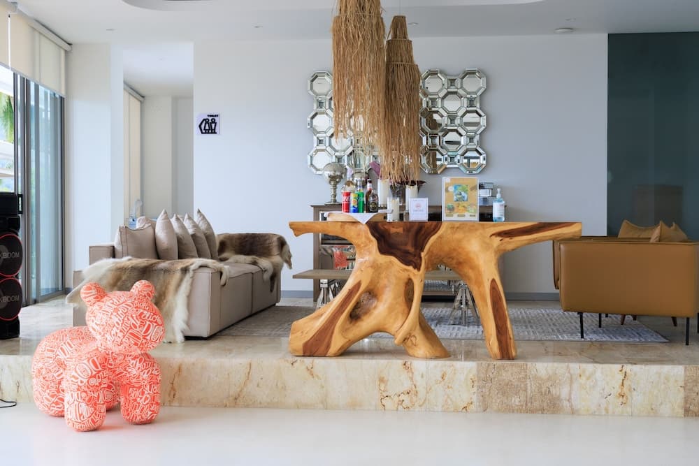 Elite Atoll Beachfront Hotel, Lobby sitting area, photo 2